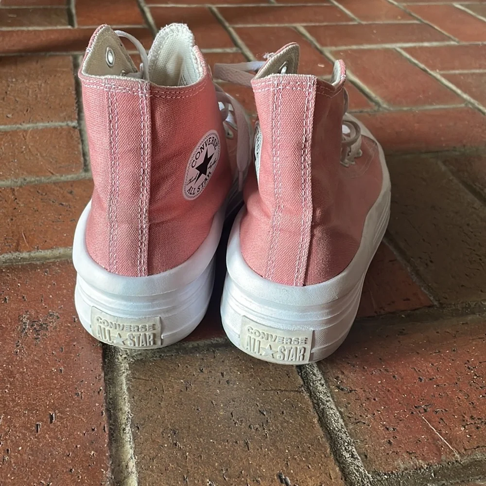 Platform Converse‎ Women's Pink and White Sneakers